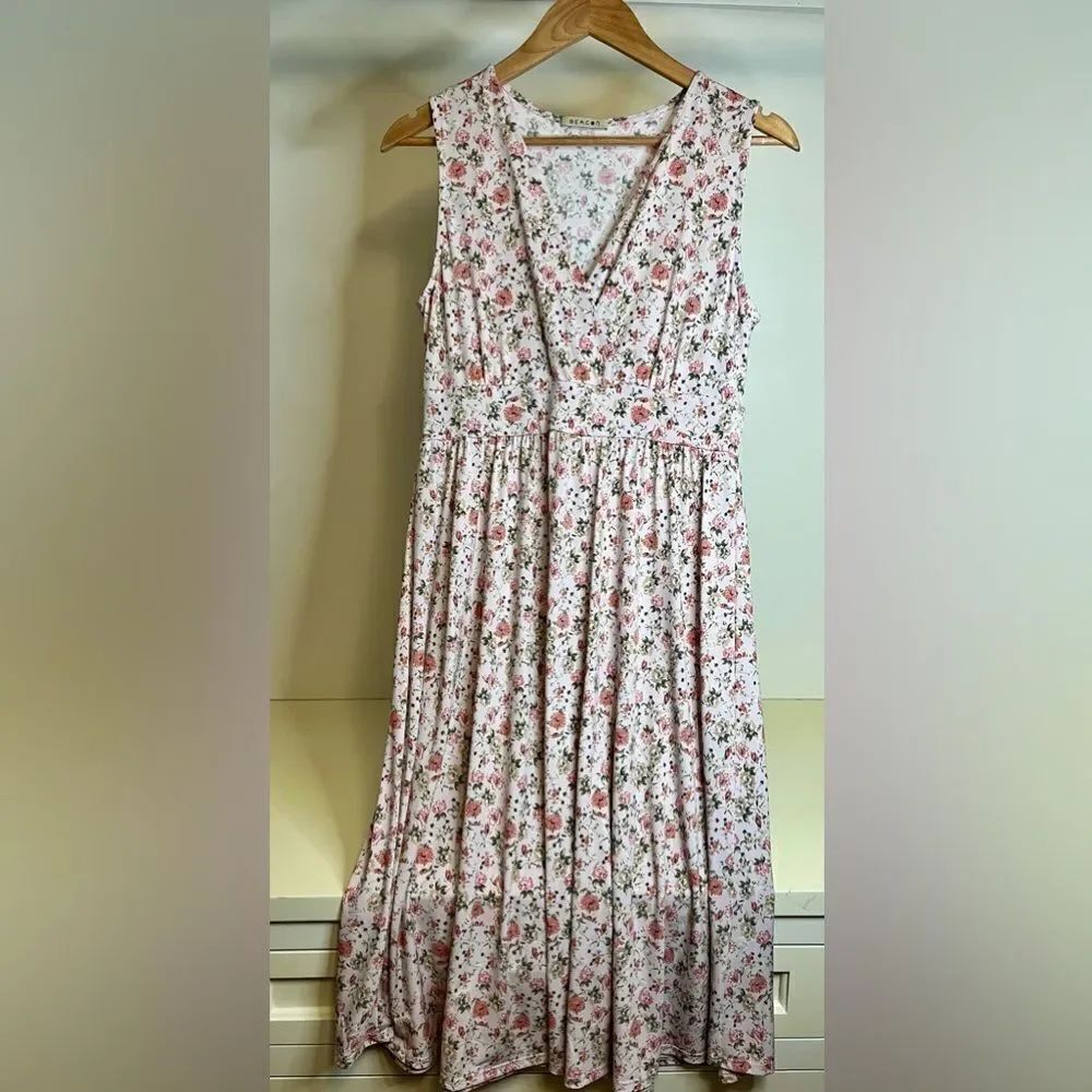 NWOT Beacon Emerson Knit Midi Floral Women’s Dress Size Medium